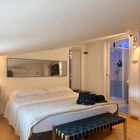 Casa Cavour 4* غارْدا