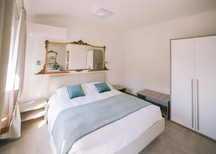 Casa Cavour Garda (Verona)