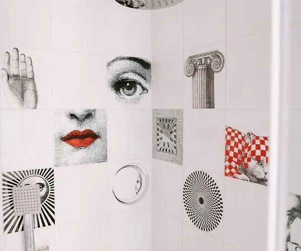 Casa Cavour בית הארחה 4*