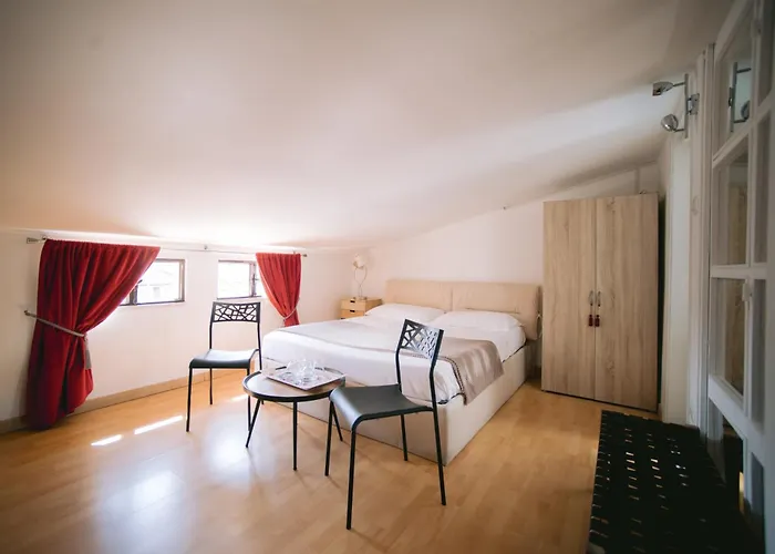 בית הארחה Casa Cavour גארדה